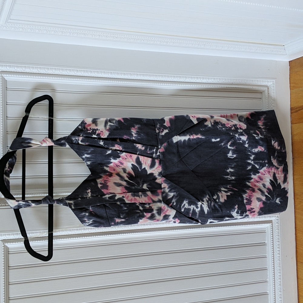 Sexy Tie Dye Halter Dress. Size Small. NWT